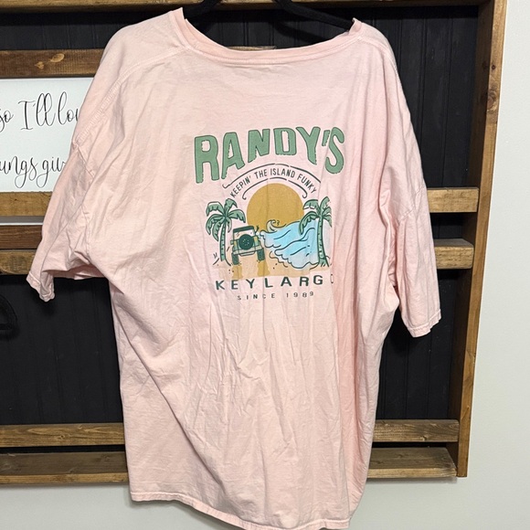 Women’s tshirt - Picture 2 of 3